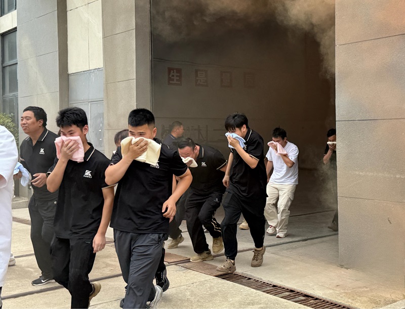 20250623消防演练2.jpg 20250623消防演练2.jpg